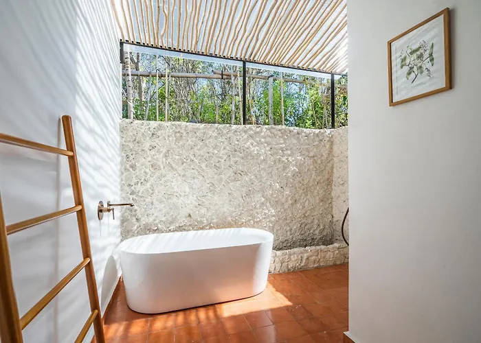 ベッド・アンド・ブレックファスト Bhoemi Nusa Penida 4*